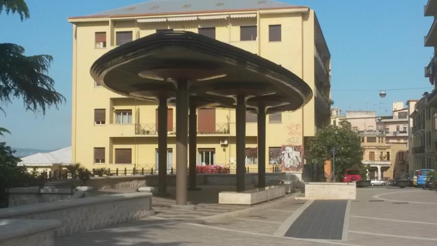 images Catanzaro. Prolungato fino all'1 marzo il divieto di stazionare ai giardini di San Leonardo e nei luoghi di ritrovo giovanile di Lido