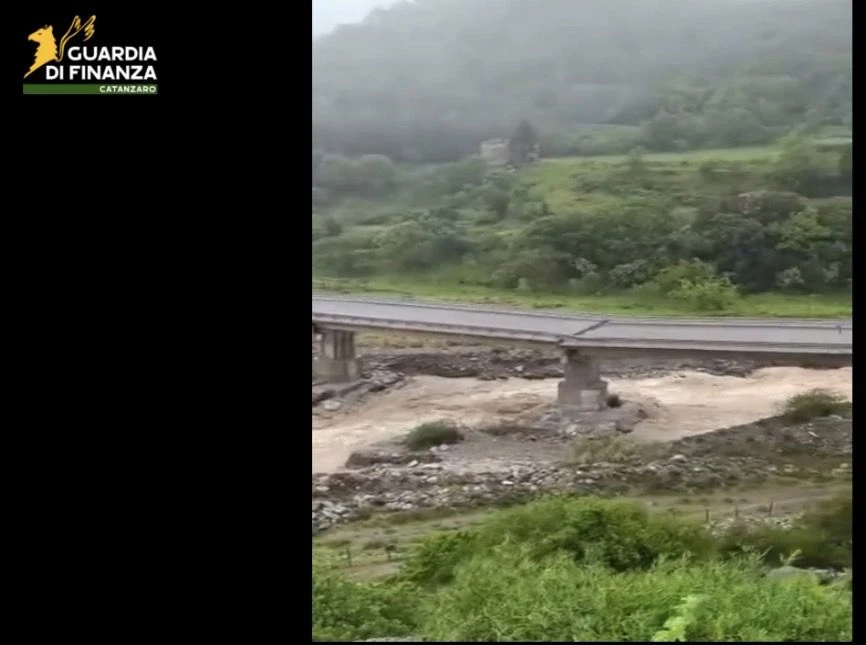 Crollo ponte di Longobucco: la Corte dei Conti cita a giudizio 4 persone  per danno erariale da 4,7 milioni