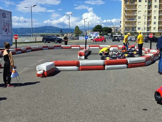 images Al via a Catanzaro nell'area Teti del quartiere Lido il "Karting in Piazza" per i più piccoli