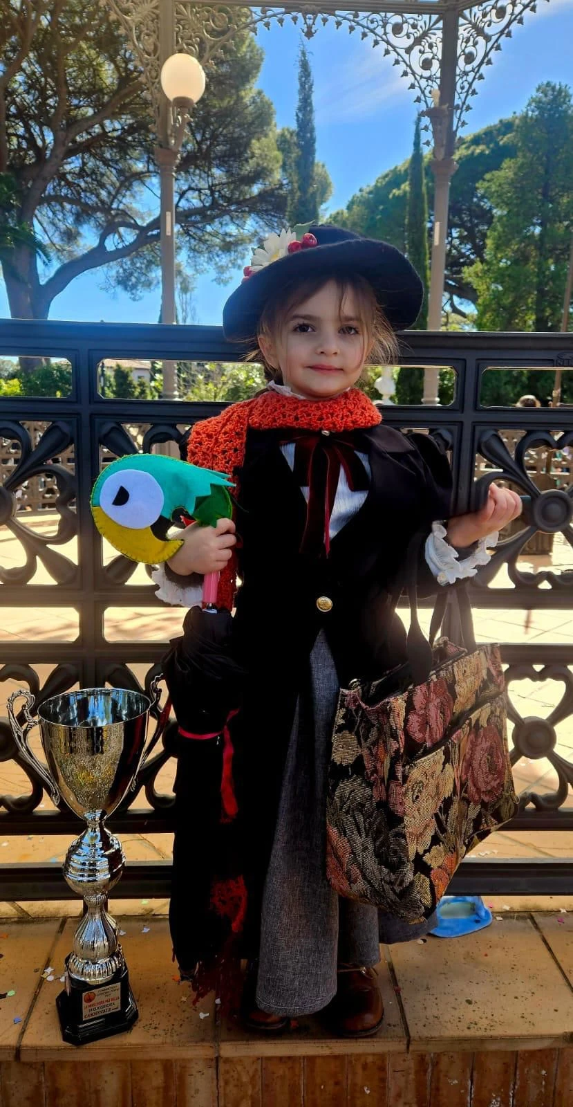 Carnevale a Catanzaro, l'Associazione Commercianti Catanzaro centro 3V premia la mascherina più bella