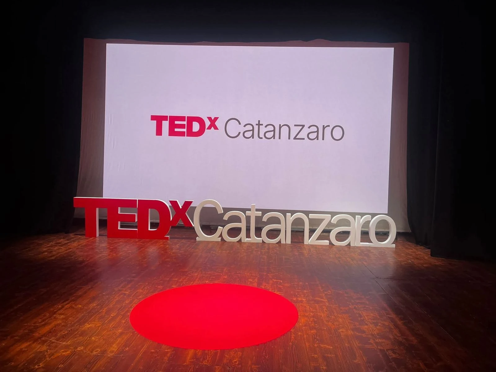 Torna il TEDxCatanzaro, otto grandi speaker si alterneranno sul palco del Comunale