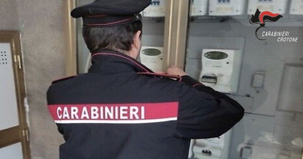 images Cirò, scoperto allaccio abusivo alla rete elettrica: denunciato un uomo