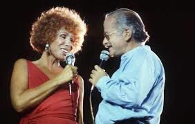 images Stanizzi: "Quando Ornella Vanoni era ospite fissa con Gino Paoli ogni estate al mitico  Blu 70 di Copanello" 