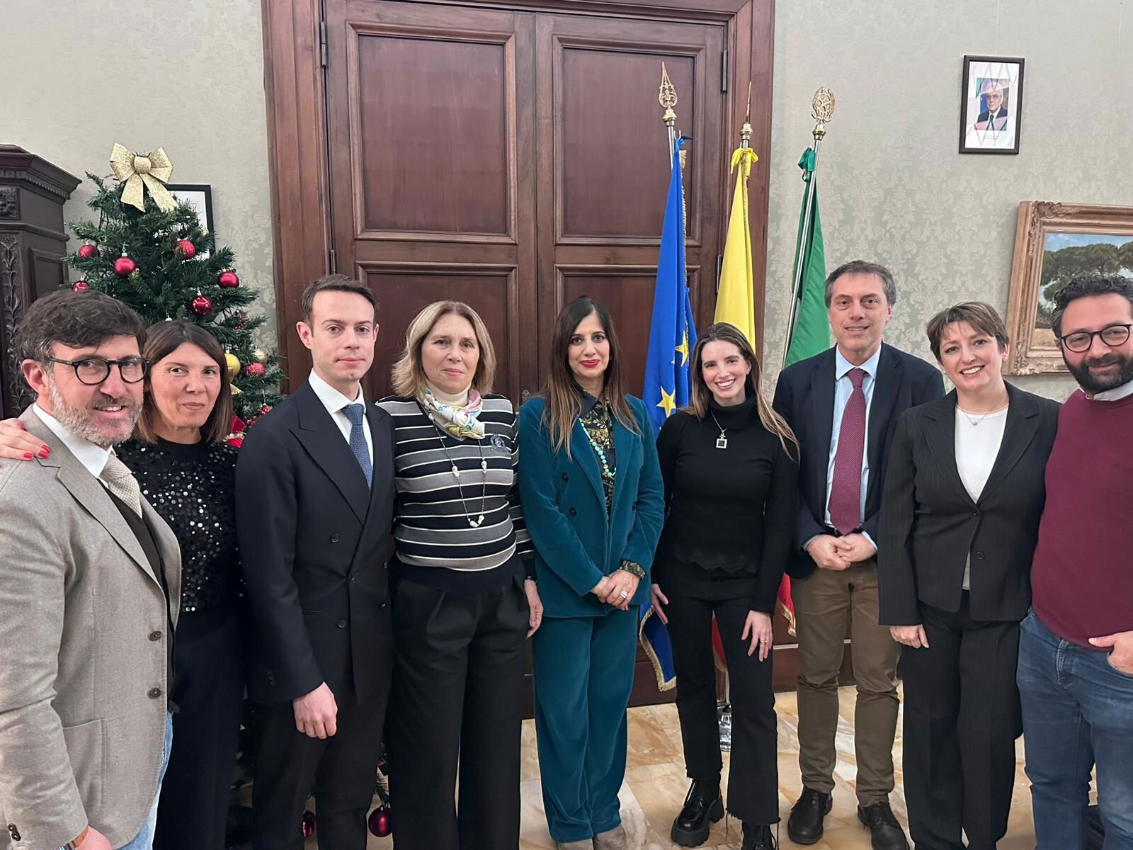 images Catanzaro ricorda Mimmo Rotella: il sindaco accoglie la figlia del maestro nel ventennale della scomparsa 