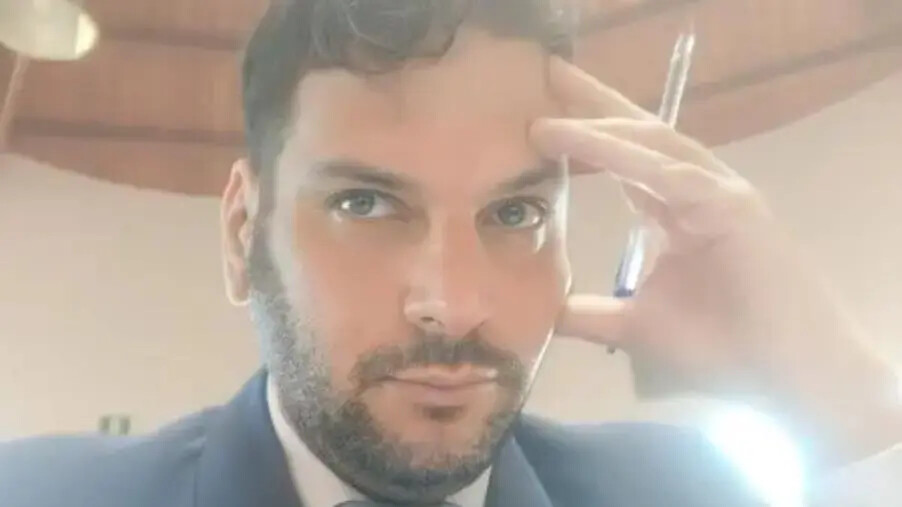 images Ragazza muore dopo il parto a Crotone: archiviata l’indagine a carico di medici e infermieri 