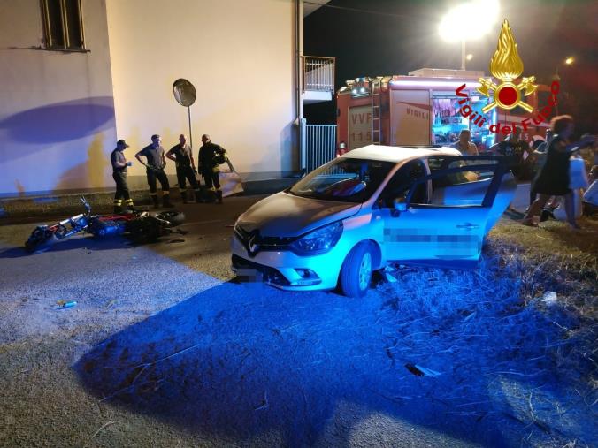 Scontro moto-auto a Lamezia Terme: 5 feriti images Scontro moto-auto a Lamezia Terme: 5 feriti