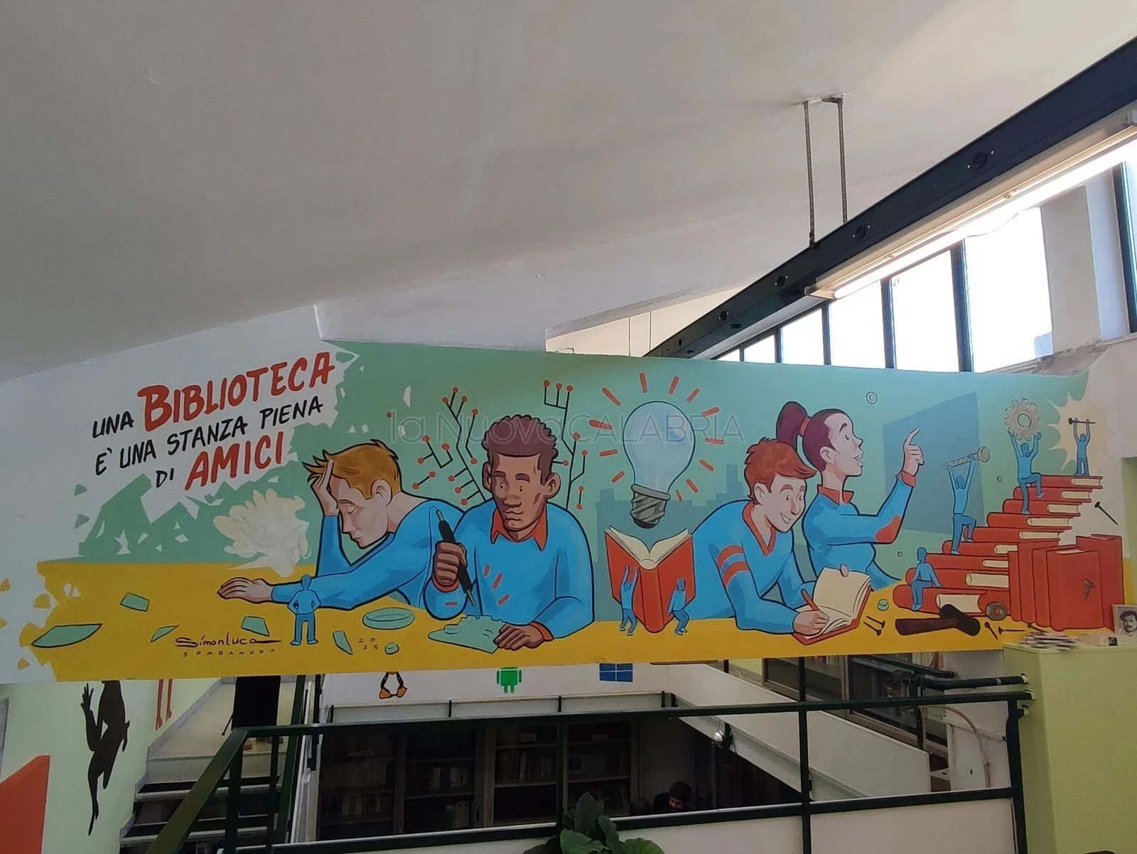Inaugurata la biblioteca dell’IPSIA: il racconto sul bellissimo murale di Simonluca Spadanuda