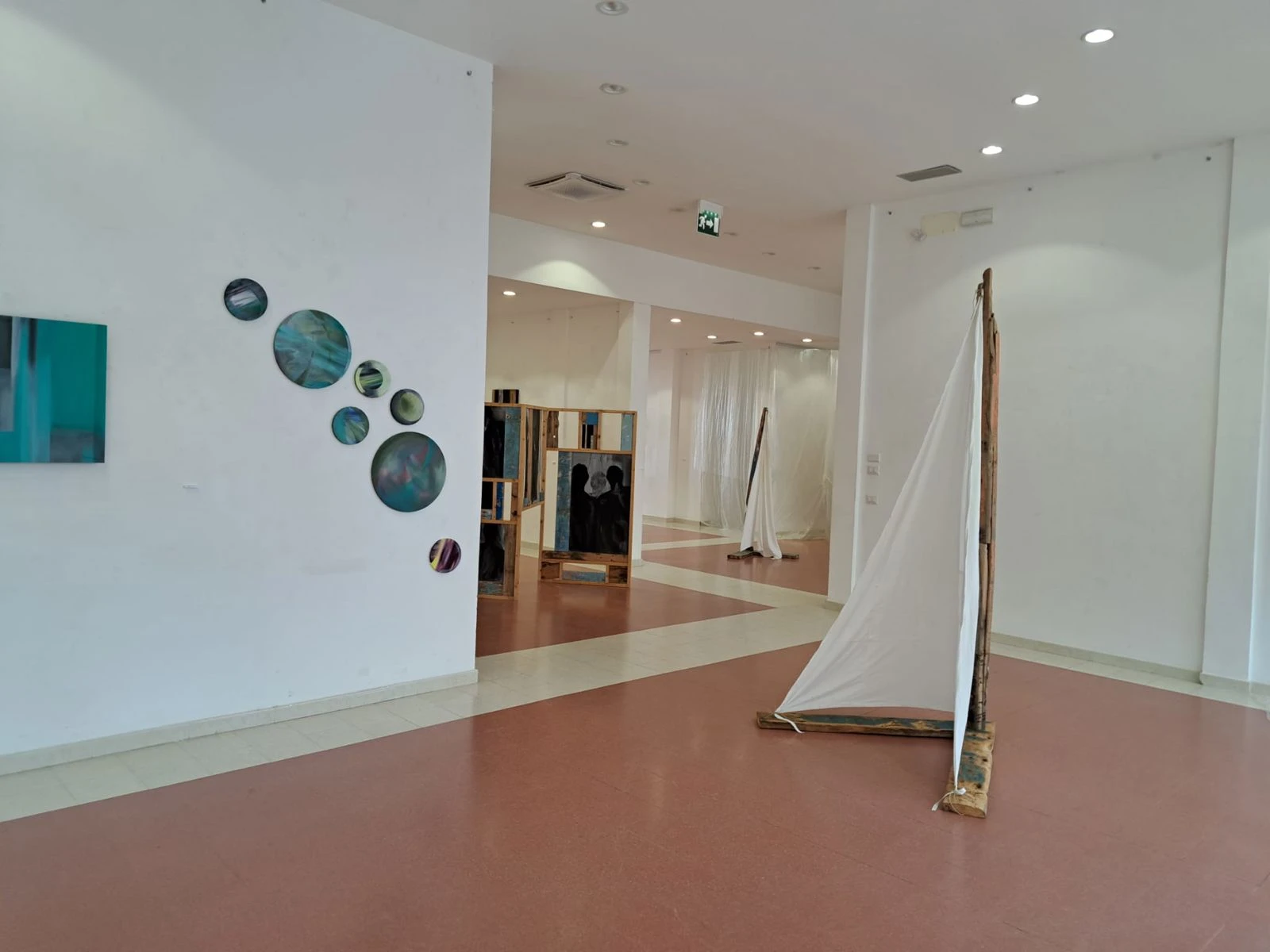 Catanzaro, prosegue all'Ex Stac la mostra “Muri” dell’artista Mario Naccarato