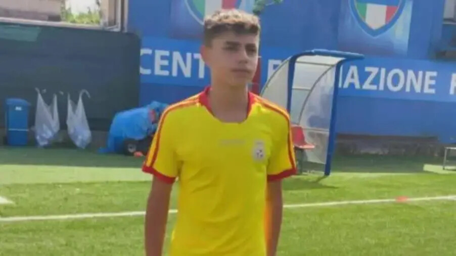 Calcio, il giovanissimo Rocco Valentino ceduto dall'ASD Catanzaro Lido all'US Catanzaro images Calcio, il giovanissimo Rocco Valentino ceduto dall'ASD Catanzaro Lido all'US Catanzaro