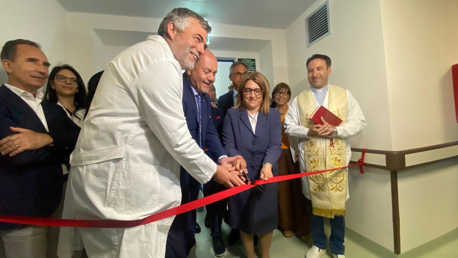 Dulbecco, inaugurata la nuova Unità di Terapia Intensiva Cardiologica: reparto all’avanguardia al servizio dei pazienti
images Dulbecco, inaugurata la nuova Unità di Terapia Intensiva Cardiologica: reparto all’avanguardia al servizio dei pazienti