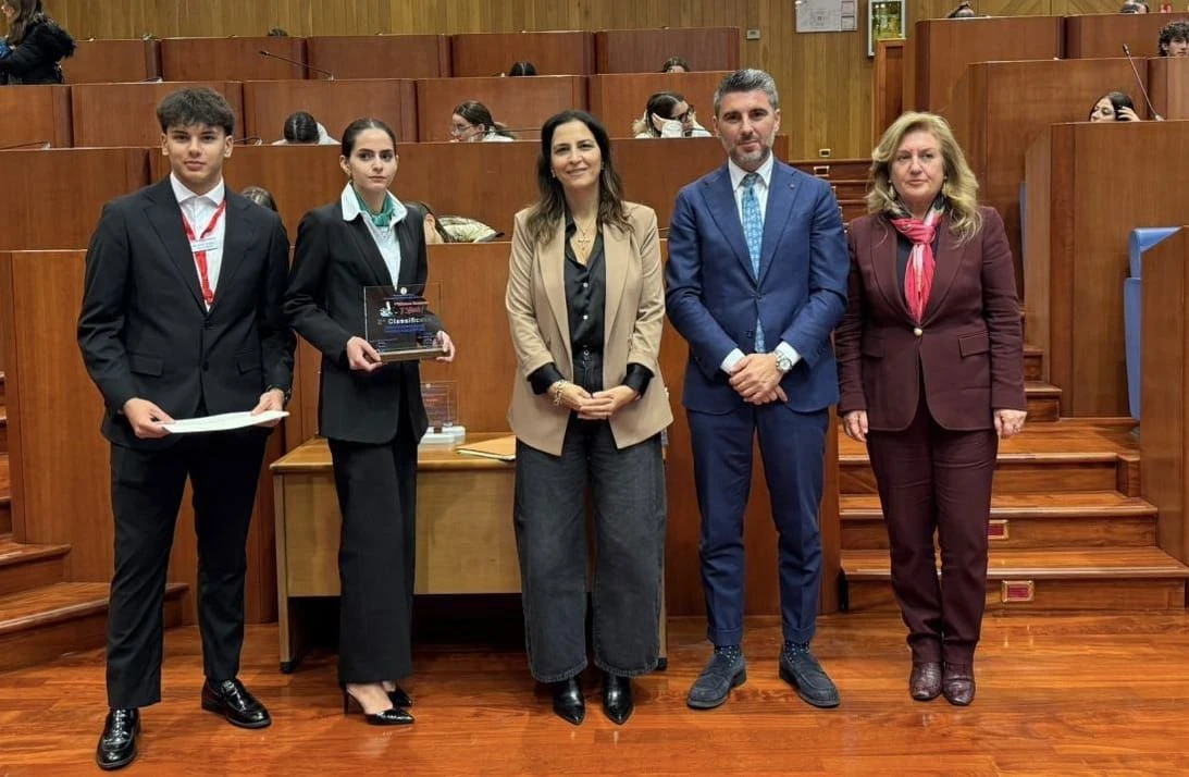 Progetto “Ti sbullu!”, Micheli: "Lavoriamo per una scuola presidio di legalità, inclusione e cittadinanza digitale"