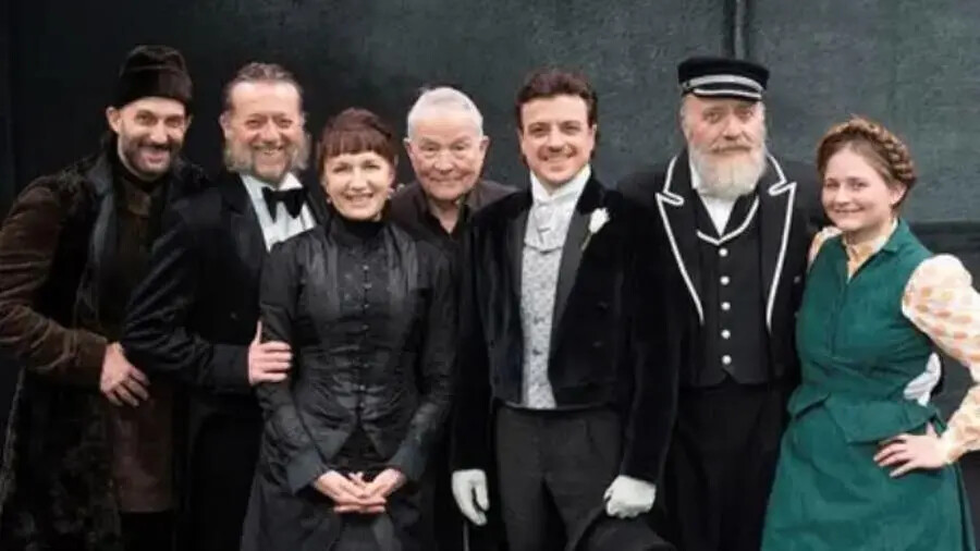 "Crisi di Nervi. Tre atti unici di Anton Cechov": attesa a Soverato per Maddalena Crippa images "Crisi di Nervi. Tre atti unici di Anton Cechov": attesa a Soverato per Maddalena Crippa