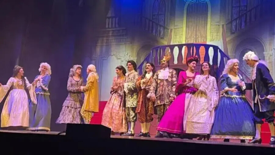 images Ama Calabria porta in scena “La leggenda di Belle e la bestia”: successo a Catanzaro