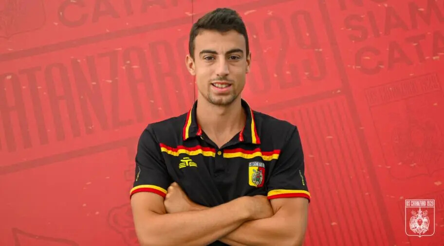 Calciomercato, in prestito dalla Juve arriva a Catanzaro il terzino Riccardo Turicchia images Calciomercato, in prestito dalla Juve arriva a Catanzaro il terzino Riccardo Turicchia