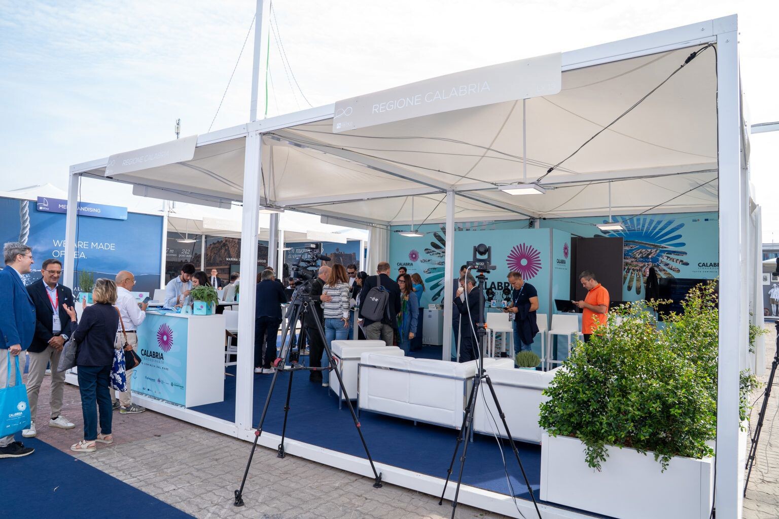Al Salone Nautico di Genova la Regione Calabria rilancia la sfida del mare: focus su portualità turistica e valorizzazione dei territori images Al Salone Nautico di Genova la Regione Calabria rilancia la sfida del mare: focus su portualità turistica e valorizzazione dei territori