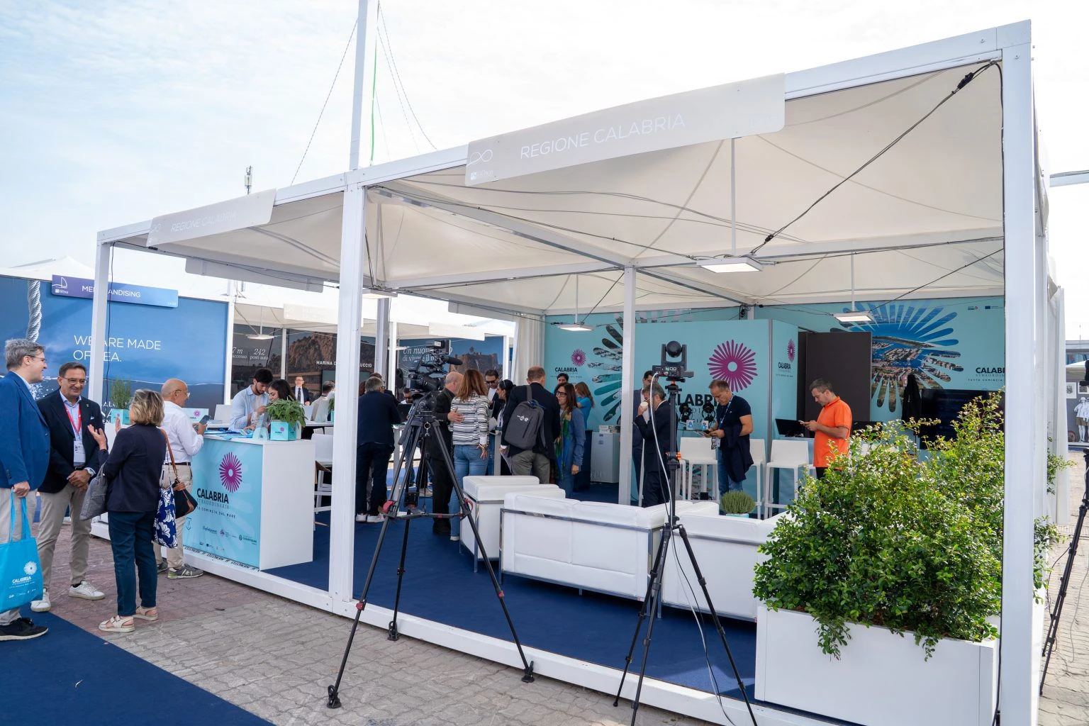 Al Salone Nautico di Genova la Regione Calabria rilancia la sfida del mare: focus su portualità turistica e valorizzazione dei territori