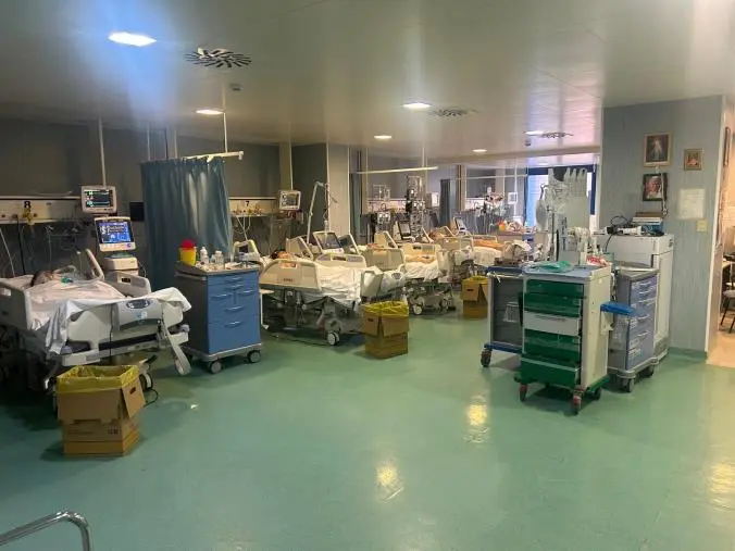 images A Cosenza reparti dell'Annunziata allagati, il dg De Salazar: "L'infiltrazione ha interessato un corridoio non ristrutturato"