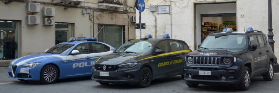 Crotone, operazione interforze Focus ’Ndrangheta: 504 persone identificate e 8mila euro di multe