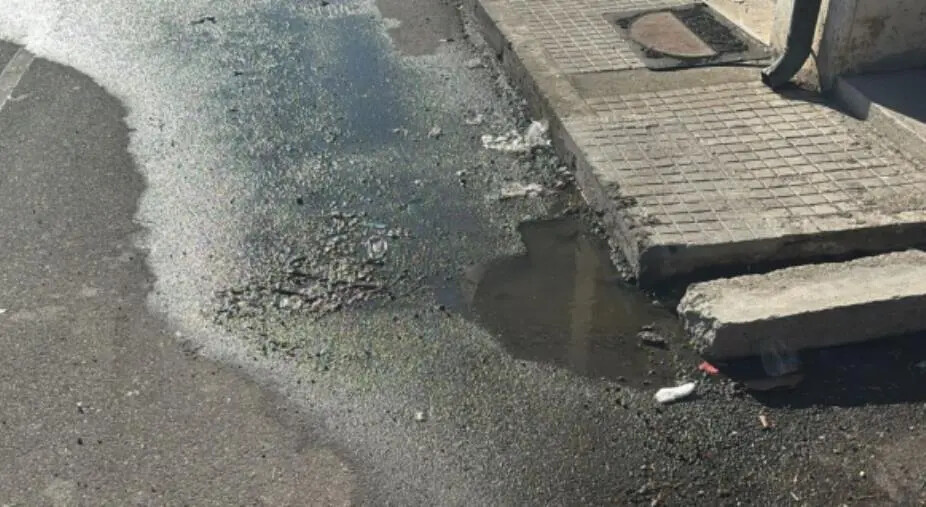 Catanzaro, la fogna scorre su Viale Magna Graecia e i cittadini chiedono conto al Comune images Catanzaro, la fogna scorre su Viale Magna Graecia e i cittadini chiedono conto al Comune