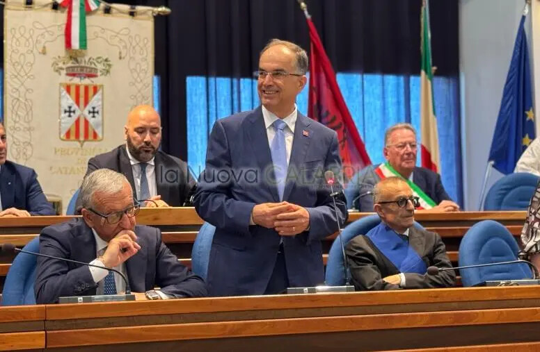 images A Catanzaro la visita del Presidente albanese Begaj: l'omaggio alle radici arbëreshe