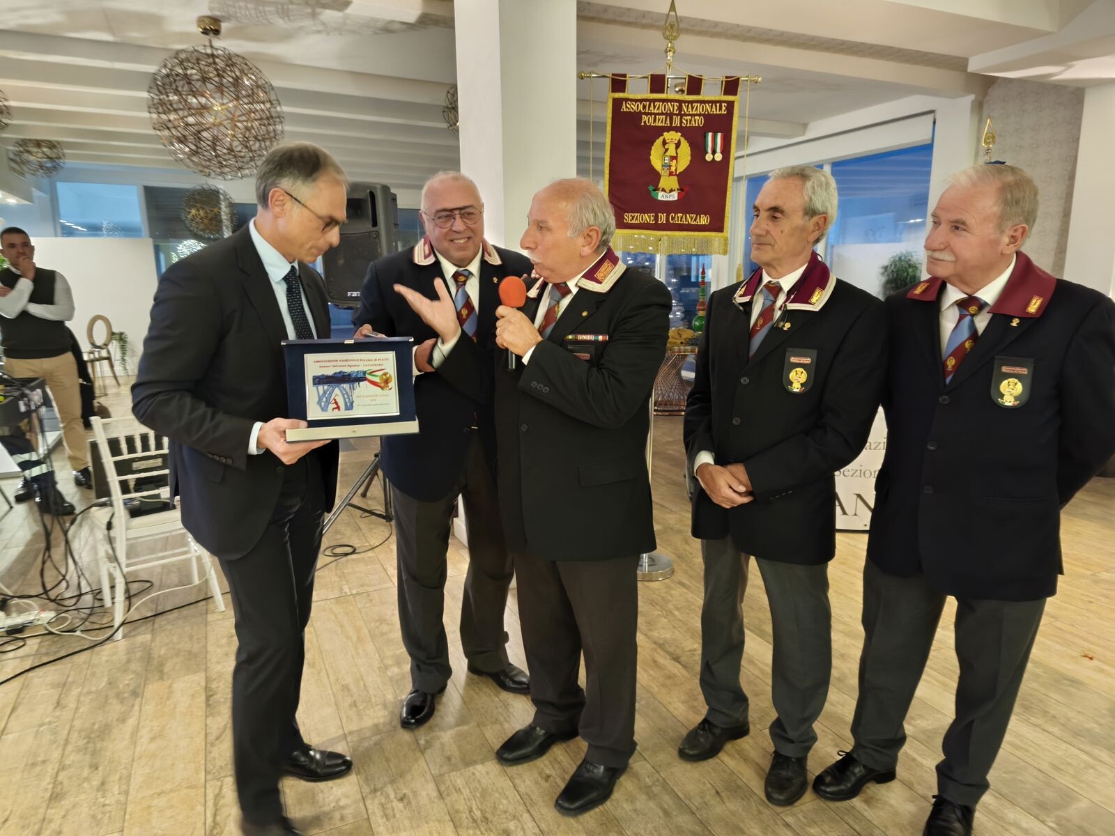 Si rinnova la Festa del Socio ANPS 2025 dei Soci ed Iscritti della Sezione di Catanzaro images Si rinnova la Festa del Socio ANPS 2025 dei Soci ed Iscritti della Sezione di Catanzaro