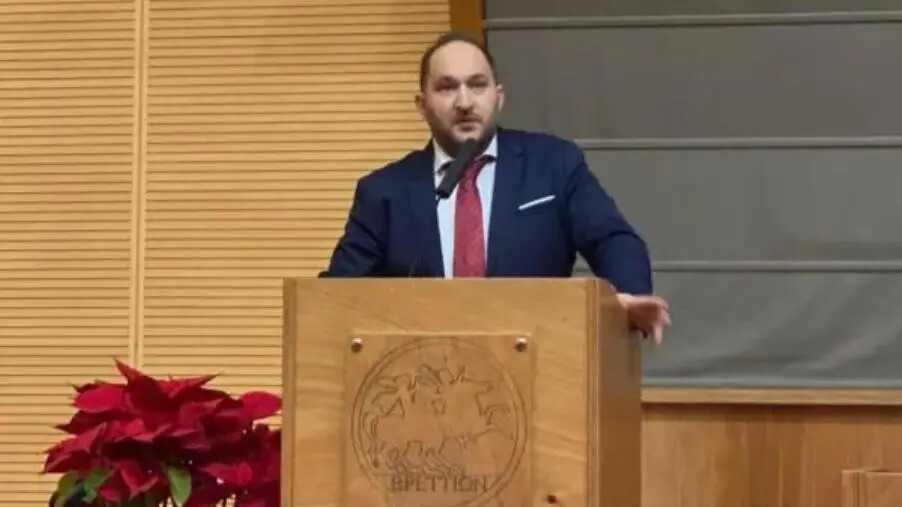 Vincenzo Cernivivo è il nuovo commissario cittadino della Lega a Chiaravalle
images Vincenzo Cernivivo è il nuovo commissario cittadino della Lega a Chiaravalle