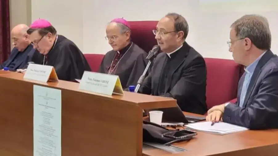 Inaugurato l'Anno giudiziario del Tribunale ecclesiastico calabro: cresce la crisi dei matrimoni images Inaugurato l'Anno giudiziario del Tribunale ecclesiastico calabro: cresce la crisi dei matrimoni