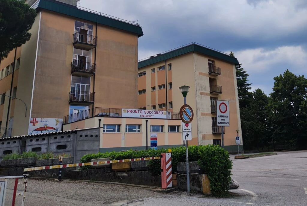 Soveria Mannelli, infermieri del pronto soccorso trasferiti a Lamezia: scatta la diffida all’Asp