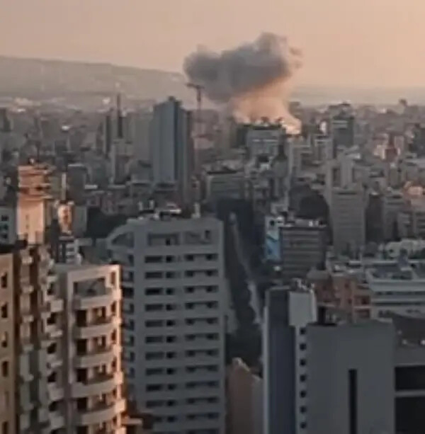 Beirut sotto le bombe, la testimonianze e le accuse dal Libano di Vincenzo Speziali (VIDEO) images Beirut sotto le bombe, la testimonianze e le accuse dal Libano di Vincenzo Speziali (VIDEO)