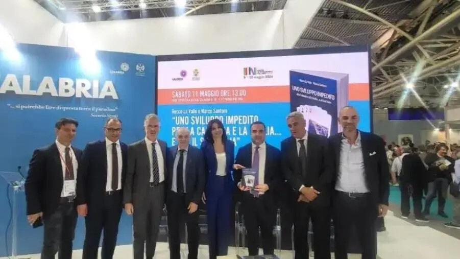 images Salone del Libro di Torino, Giusi Princi allo stand della Calabria: "Ha prevalso la cultura nella sua interezza"