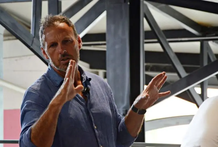 Marzi ospita Mauro Fiore, l’Oscar per la fotografia di Avatar  images Marzi ospita Mauro Fiore, l’Oscar per la fotografia di Avatar