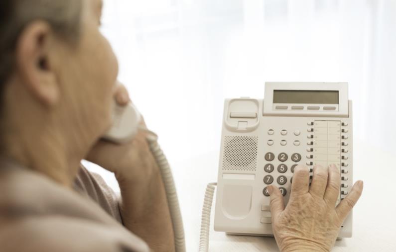 Attivo da oggi a Catanzaro “Sos Caldo”, il numero verde di assistenza agli anziani soli images Attivo da oggi a Catanzaro “Sos Caldo”, il numero verde di assistenza agli anziani soli