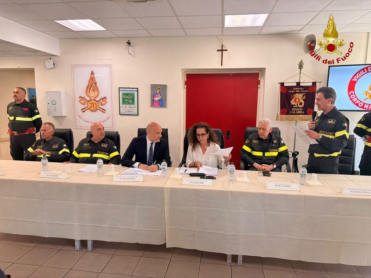 images Visita istituzionale dei Sottosegretari Prisco e Ferro ai Comandi dei Vigili del Fuoco della Calabria