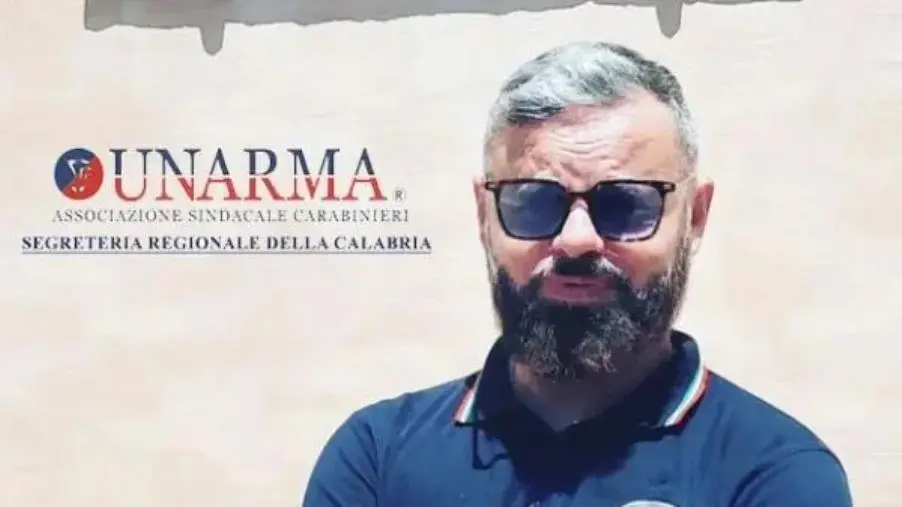 Giovani arrestati a Soverato, Riccio (Unarma): “Premiata la sinergia tra i Reparto dell’Arma” images Giovani arrestati a Soverato, Riccio (Unarma): “Premiata la sinergia tra i Reparto dell’Arma”