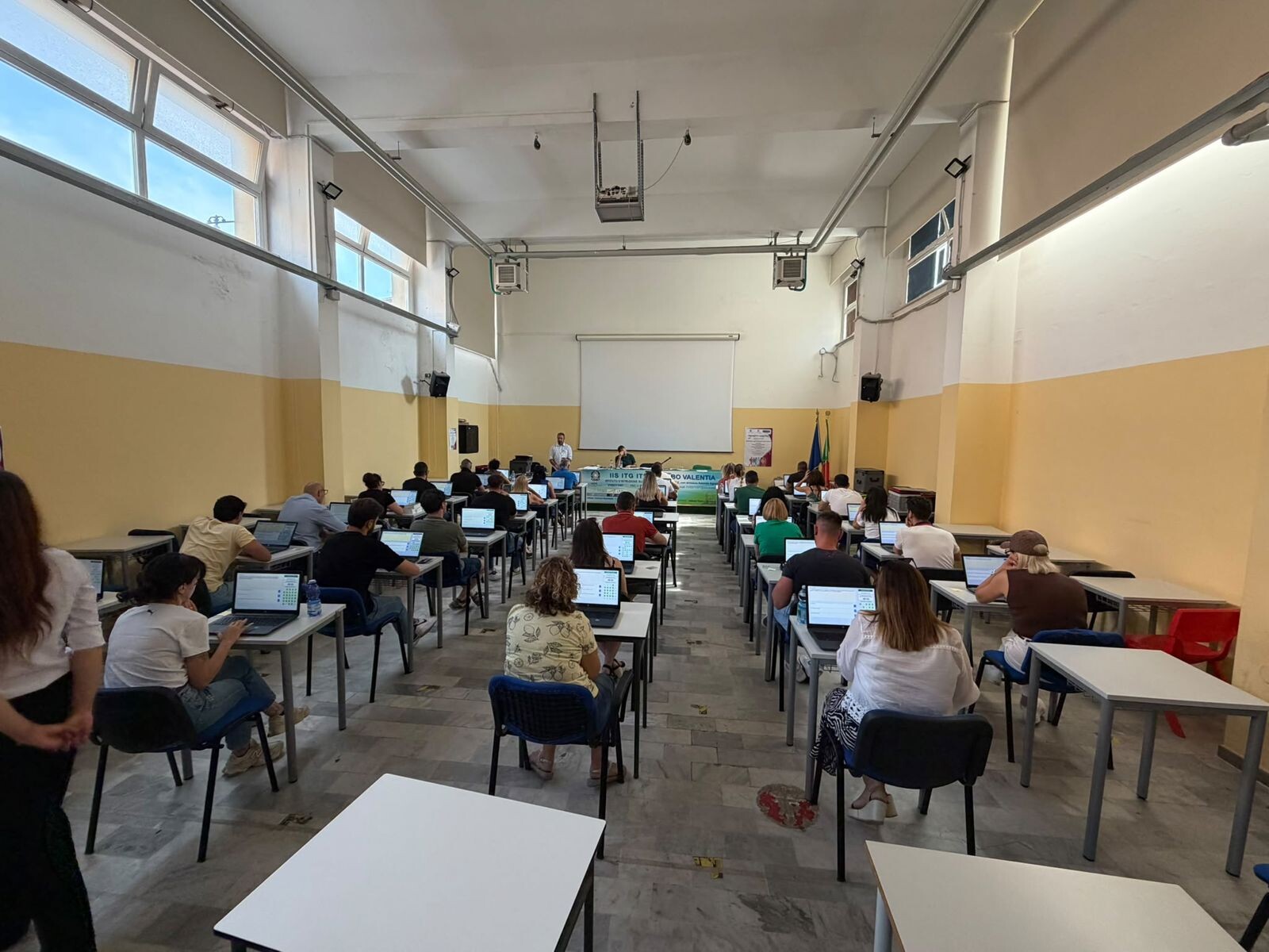 images A Vibo stabilizzati 9 Tis: in corso il reclutamento di agenti stagionali, avviate procedure per i funzionari  