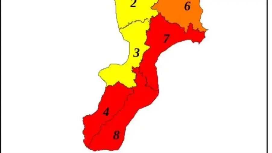 images Allerta rossa a Catanzaro, attivato il Centro operativo Comunale: si raccomanda prudenza