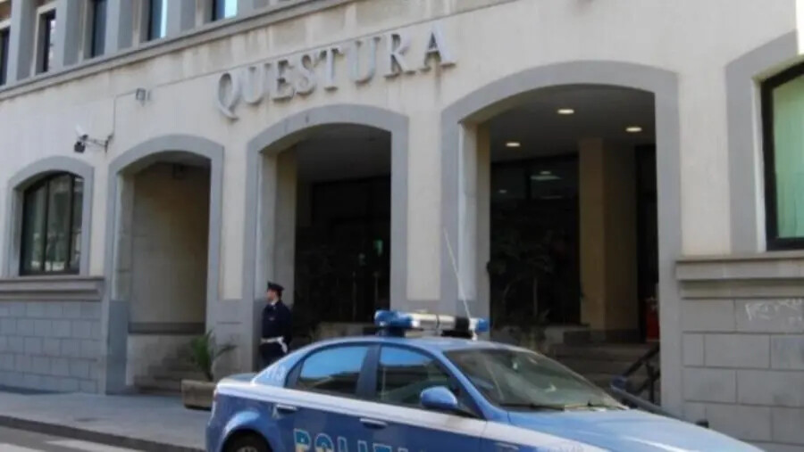 Reggio Calabria, maxi blitz antidroga: 32 arresti images Reggio Calabria, maxi blitz antidroga: 32 arresti
