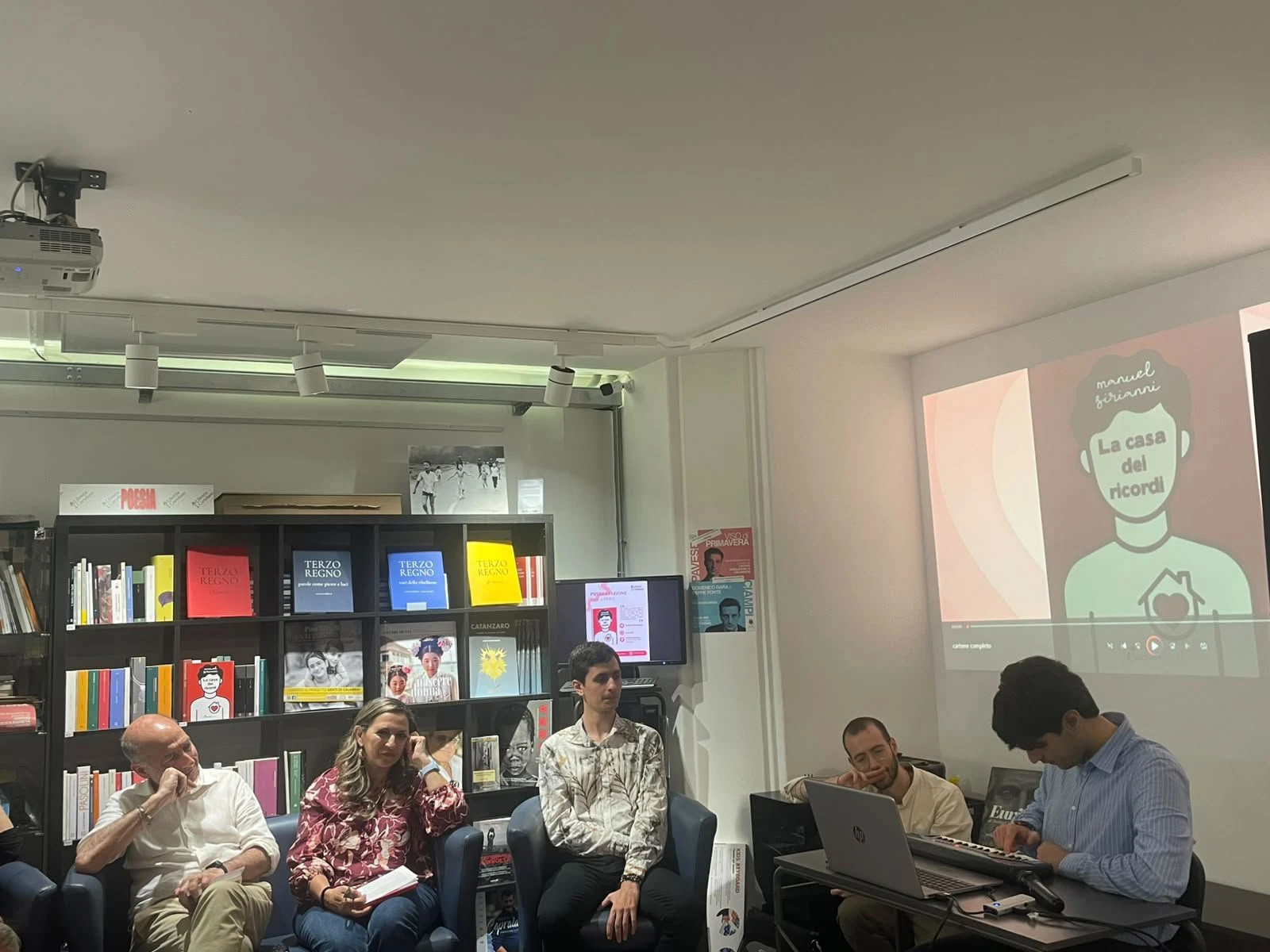 Alla Libreria Coriolano la storia di Manuel e Daniel Sirianni: quando la scrittura e la musica diventano libertà