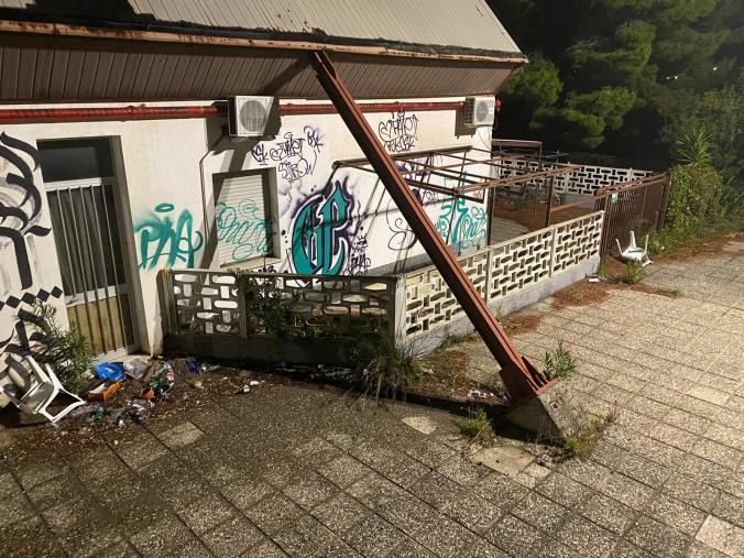 Catanzaro. Stefano Veraldi: “PalaGallo in condizioni fatiscenti. È lo specchio dell’abbandono” images Catanzaro. Stefano Veraldi: “PalaGallo in condizioni fatiscenti. È lo specchio dell’abbandono”