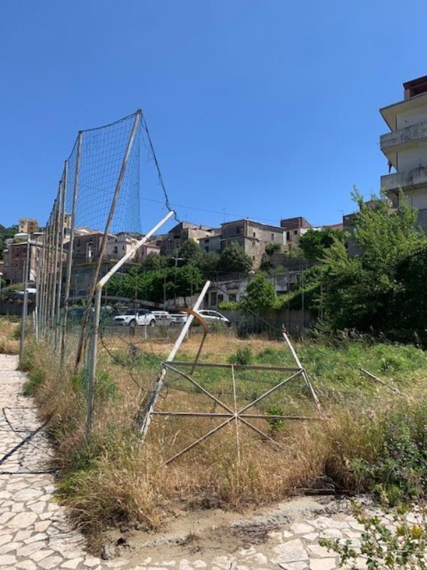 Stefano Veraldi torna a denunciare il degrado e l’abbandono di Gagliano (FOTO) images Stefano Veraldi torna a denunciare il degrado e l’abbandono di Gagliano (FOTO)