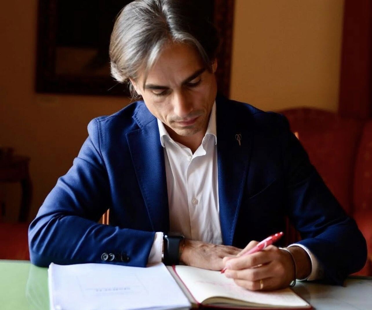 La lettera di Falcomatà alla città di Reggio: “Solo l’amore, alla fine, vince davvero” images La lettera di Falcomatà alla città di Reggio: “Solo l’amore, alla fine, vince davvero”