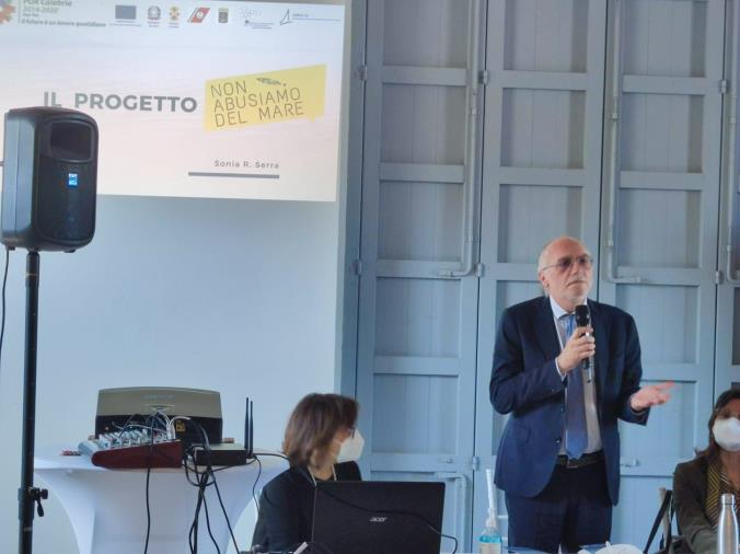 images Concluso a Cirò Marina il progetto dell'Arpacal "Non abusiamo del mare"