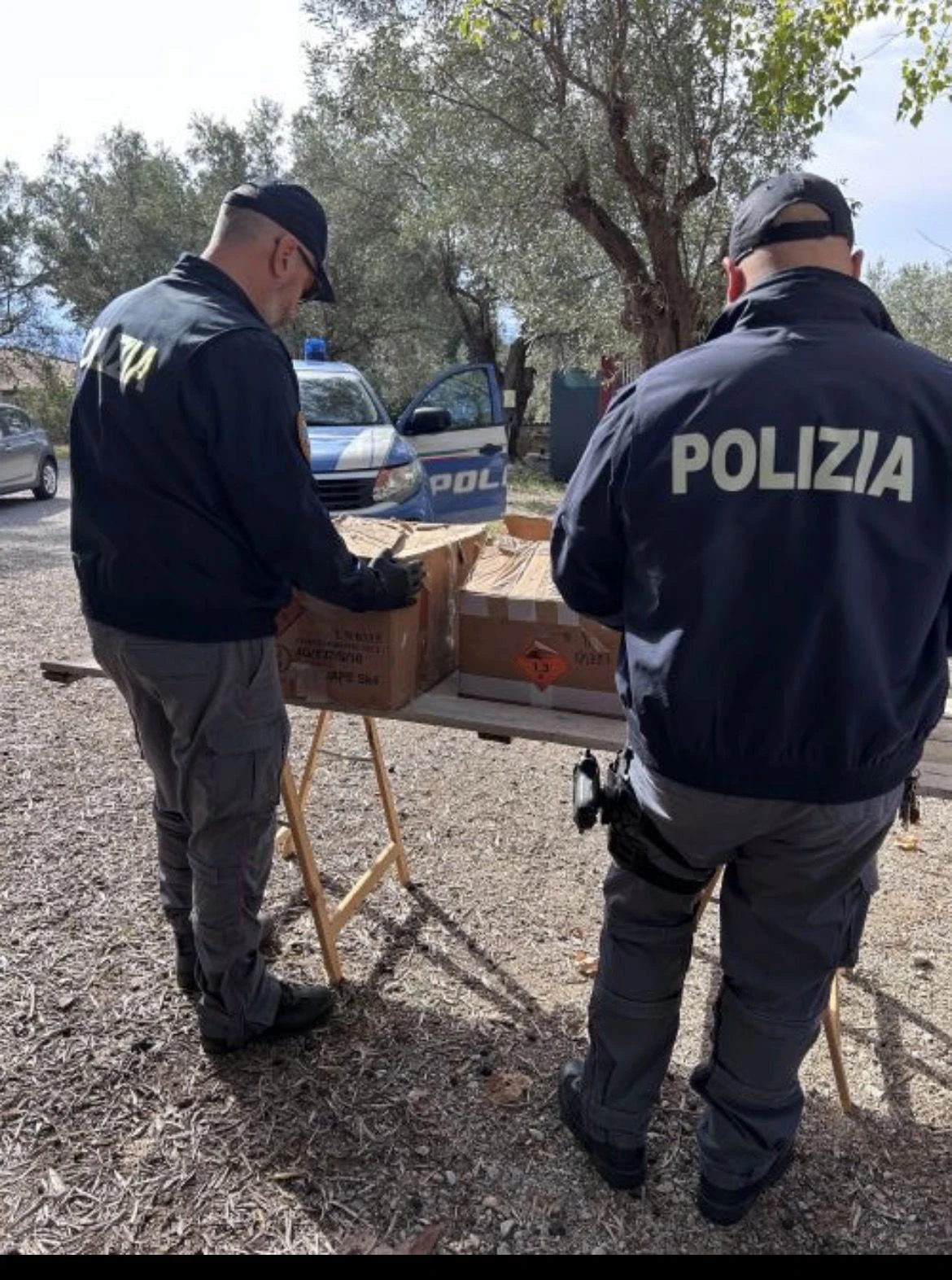 Lamezia, la Polizia distrugge materiale esplodente pericoloso per la sicurezza pubblica
