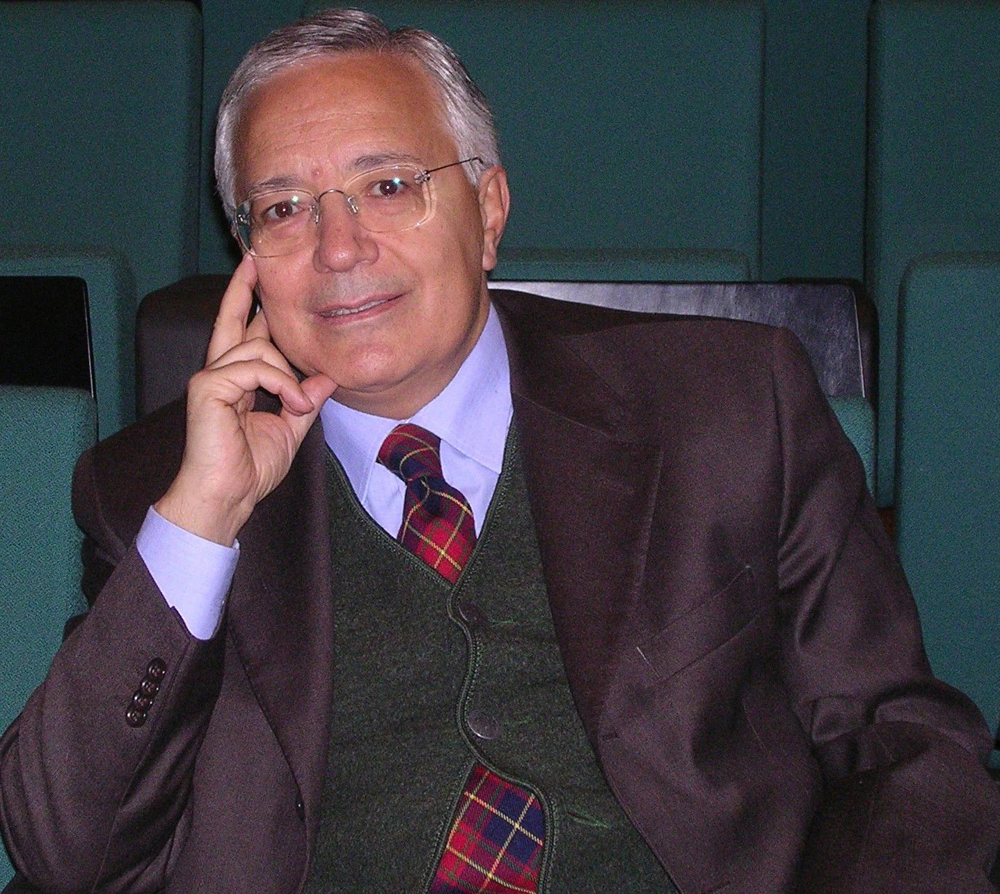 Emigrazione sanitaria, l'associazione "Senza nodi" incontra Antonio Monteleone, esperto di governance