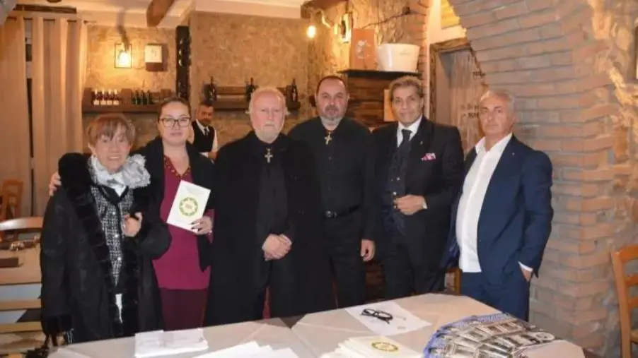 images L‘ANIOC di Soverato-Catanzaro consegna diplomi ai nuovi Soci e insigniti Cavalieri