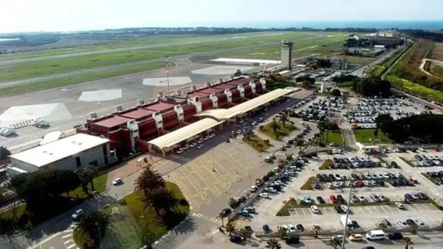 images Vigilanza negli aeroporti, Sicurtransport a Sacal: "L'aggiudicataria dell'appalto non ha più i requisiti"