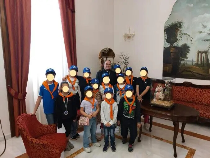 Lamezia Terme, gli Araldini hanno fatto visita al vescovo Serafino Parisi
images Lamezia Terme, gli Araldini hanno fatto visita al vescovo Serafino Parisi