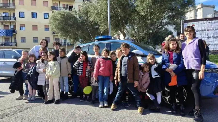 images Catanzaro, 'Befana del Poliziotto': un evento di comunità nel quartiere Corvo