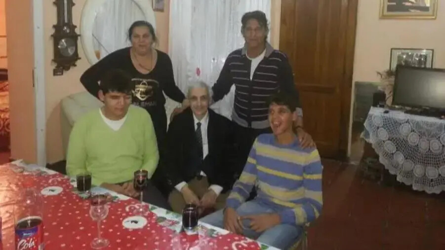 L'Enel stacca la luce per allaccio abusivo, Corbelli: "Intervenire subito, lì abitano in 10 tra cui 2 non vedenti" images L'Enel stacca la luce per allaccio abusivo, Corbelli: "Intervenire subito, lì abitano in 10 tra cui 2 non vedenti"