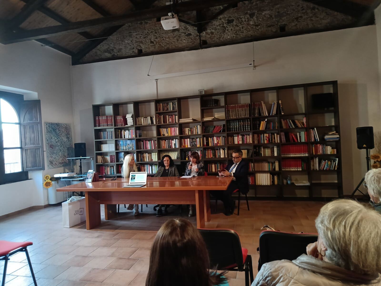 images Marcellinara ospita la presentazione del libro “La mente nella percezione visiva e nella 3D Therapy” di Mariannina Amato